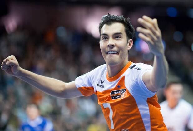 Berlin, Deutschland, 18.01.2015: DVL Volleyball Bundesliga Saison 2014 2015 - BR Volleys - VfB Friedrichshafen. Kawika Shoji (BR Volleys 7)