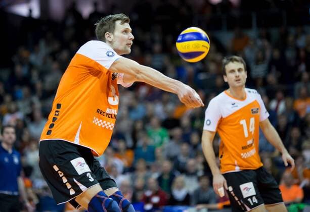Berlin, Deutschland, 18.01.2015: DVL Volleyball Bundesliga Saison 2014 2015 - BR Volleys - VfB Friedrichshafen. Robert Kromm (BR Volleys 3)