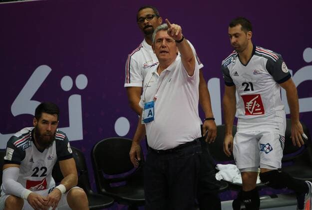 HANDBALL - IHF WC Qatar 2015, EGY vs FRA DOHA,QATAR,16.JAN.15 - HANDBALL - IHF World Championship WM Weltmeisterschaft Egypt vs France. Image shows head coach Claude Onesta (FRA).