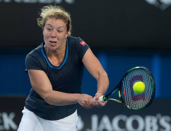 Australian Open 2015, Melbourne Park,ITF Grand Slam Tennis Tournament, Anna-Lena Friedsam (GER),Aktion,Einzelbild, Halbkoerper,Hochformat