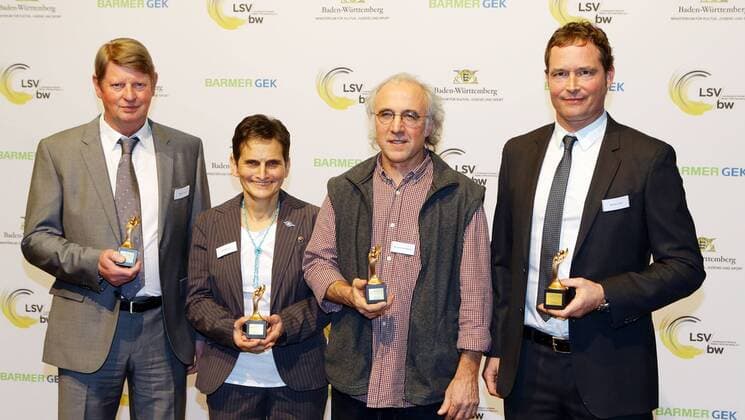 Stuttgart , Trainerpreisverleihung LSV Trainerpreis 2014 Baden- Württemberg 2014 , von links: Werner Daniels Renate Beck Heinrich Stockmayer Marcus Sorg
