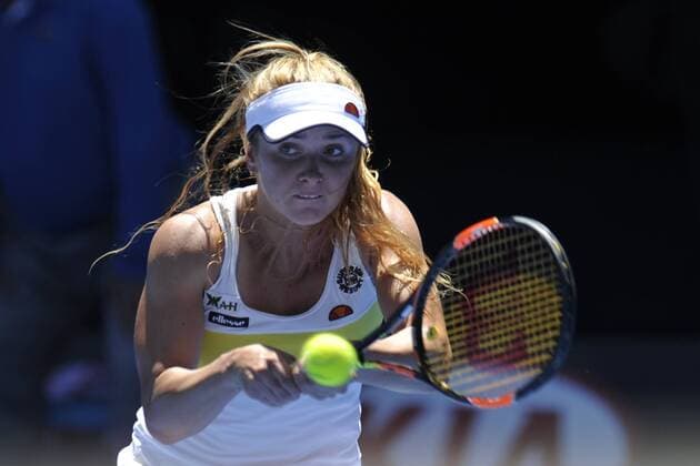 24.01.2015 Australian Open Tennis from Melbourne Park. Elina Svitolina of Ukraine returns a shot in her match against Serena Williams of the USA on day six of the 2015 Australian Open at Melbourne Park, Melbourne, Australia. xEssixLimx  ActionPlus11591830