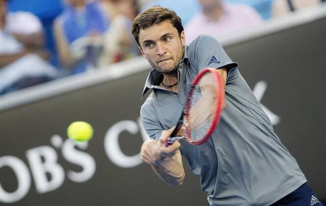 TENNIS - ATP Tennis Herren Australian Open 2015 MELBOURNE,AUSTRALIA,24.JAN.15 - TENNIS - ATP World Tour, Grand Slam, Australian Open. Image shows Gilles Simon (FRA).