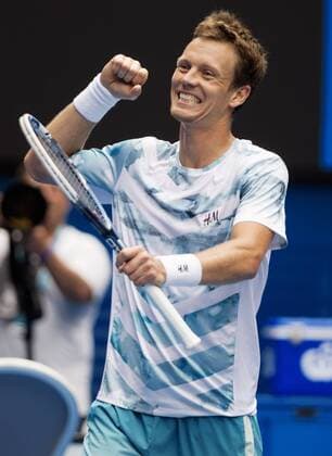 TENNIS - ATP Tennis Herren Australian Open 2015 MELBOURNE,AUSTRALIA,27.JAN.15 - TENNIS - ATP World Tour, Grand Slam, Australian Open. Image shows the rejoicing of Tomas Berdych (CZE).