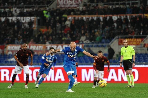 Gol Massimo Maccarone calcio di rigore . Goal celebration Empoli Penalty 0-1 Serie A AS Rom - FC Empoli andreaxstaccioli