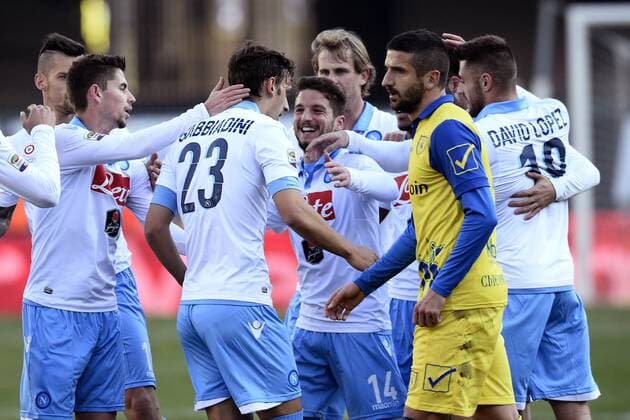 Aktuell Fußball, Italien, Serie A, AC Chievo Verona - SSC Neapel Serie A AC Chievo Verona - SSC Neapel esultanza Napoli autogol Cesar 