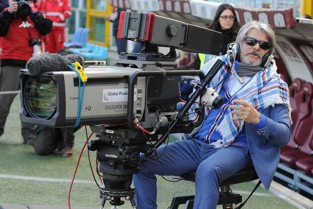 Aktuell Fußball, Italien, Serie A, Sampdoria-Präsident als Kameramann IPP20150201 Football - soccer: Serie A, FC Turin - Sampdoria Genua, Sampdoria-Präsident MASSIMO FERRERO als Kameramann xHOCHxZWEIx xItalyxPhotoxPressx 