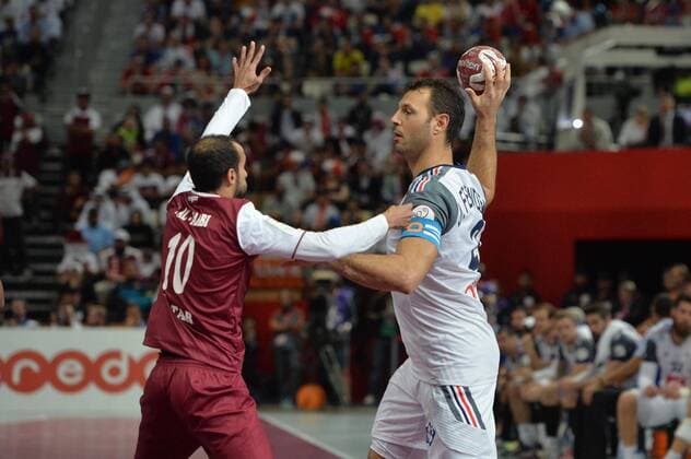 Jerome Fernandez (FRA) vs Abdulla Al Karbi (QAT) HANDBALL WM Finale Frankreich - Katar Championnat du monde - Finale - Qatar - 01 02 2015 xAnthonyBibardx 