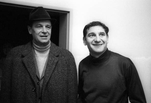 Trainer Franz Binder (li.) und Torwart Petar Radenkovic (beide TSV 1860 München)