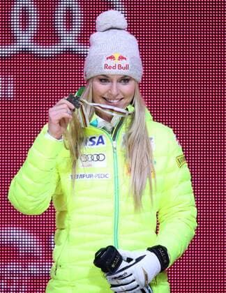 ALPINE SKIING - FIS Ski WC Creek 2015 VAIL,COLORADO,USA,03.FEB.15 - ALPINE SKIING - Super Giant Slalom FIS Alpine World Ski Championships, Raptor, super giant slalom, ladies, Medals Plaza, award ceremony. Image shows the rejoicing of Lindsey vonn (USA). Keywords: medal.