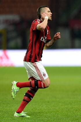 IPP20150205 Football - soccer: Serie A, AC Mailand - FC Parma, l esultanza di Jeremy Menez dopo il suo gol del 2 a 1 per il Milan (Hinweis: Verwendung nur in Deutschland - only Germany) xHOCHxZWEIx xItalyxPhotoxPressx 