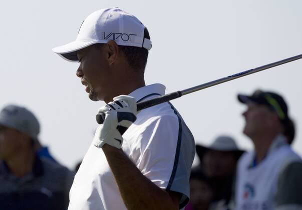 Feb. 5, 2015 - San Diego, California, U.S. - TIGER WOODS grimaces in pain after his tee shot on the 18th North Course. Woods dropped out of the first round at the Farmers Insurance Open after his back gave him trouble. Golf 2015 - Farmers Insurance Open - Round 1 - ZUMAs44_