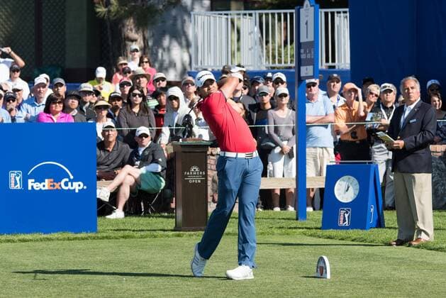 Feb. 5, 2015 - Torery Pines, California, USA - Jason Day of Australia plays his tee shot on the 1st hole of the south course during the first round of the Farmers Insurance Open at Torrey Pines Golf Course on February 5, 2015 in San Diego, California. Farmers Insurance Open 2015 - ZUMAg139