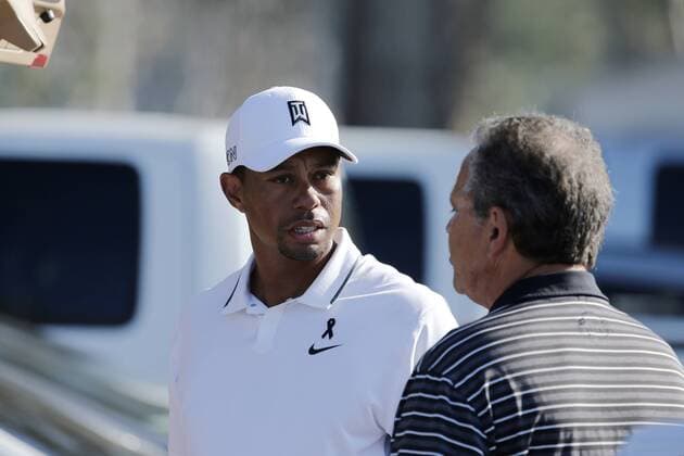 February 5, 2015: Tiger Woods at his car after withdrawing during the first round of the Farmers Insurance Open at Torrey Pines in La Jolla, CA. GOLF: FEB 05 PGA Golf Herren - Farmers Insurance Open - First Round Icon269150205004 EDITORIAL USE ONLY