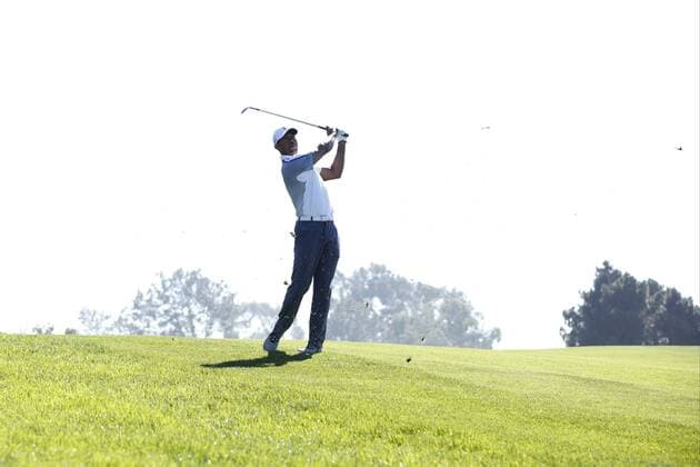 February 5, 2015: Tiger Woods approach shot during the first round of the Farmers Insurance Open at Torrey Pines in La Jolla, CA. GOLF: FEB 05 PGA Golf Herren - Farmers Insurance Open - First Round Icon269150205005 EDITORIAL USE ONLY