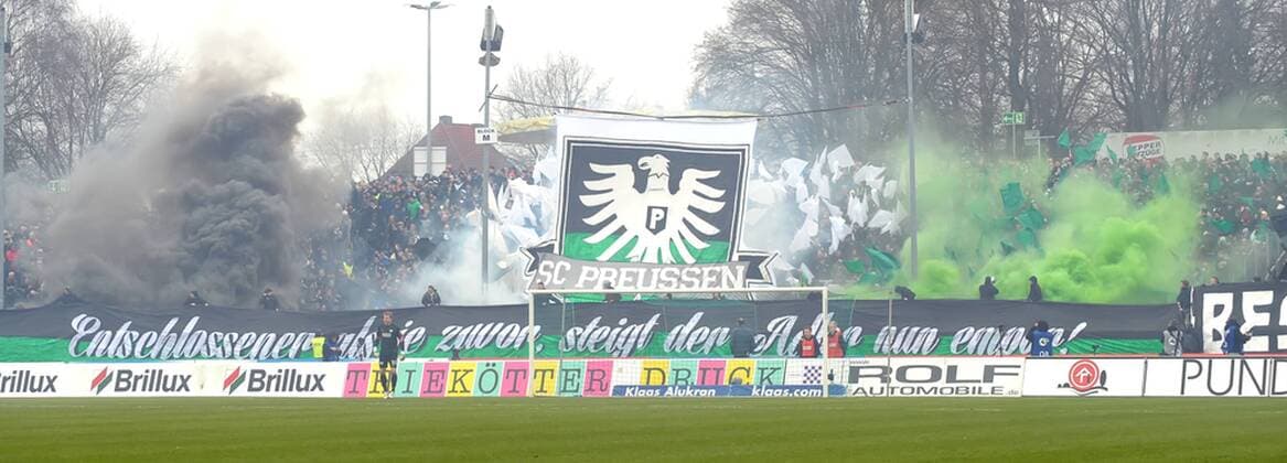 Münster, Deutschland 07. Februar 2015: 3. Liga 14 15 - SC Preussen Münster Fans
