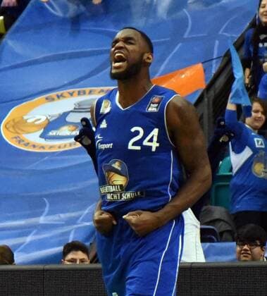 08.02.2015, xhbx, Basketball BBL, Frankfurt Skyliners - Alba Berlin, v.l. Mike Morrison (Fraport Skyliners Frankfurt) jubelt