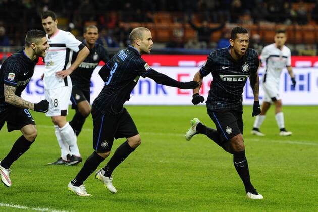 Aktuell Fußball, Italien, Serie A, Inter Mailand - US Palermo Fredy Guarin Inter 1-0. Celebration goal Milano 08-02-2015 Stadio Giuseppe Meazza - Football Calcio Serie A Inter Mailand vs US Palermo giuseppexceleste