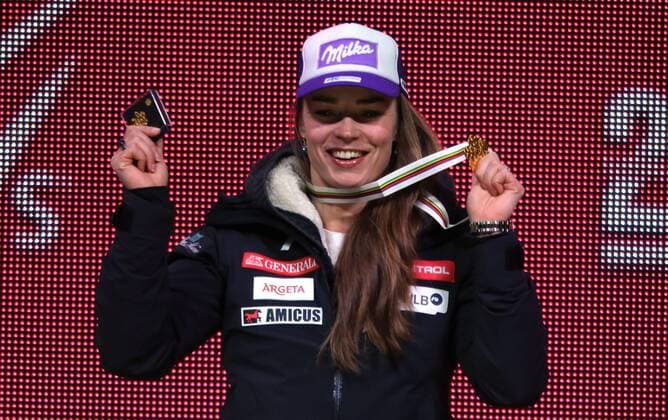 ALPINE SKIING - FIS Ski WC Vail Beaver Creek 2015 VAIL,COLORADO,USA,09.FEB.15 - ALPINE SKIING - FIS Alpine World Ski Championships, Solaris Championships Plaza, award ceremony, Alpine combined, ladies. Image shows Tina Maze (SLO). Keywords: Stoeckli