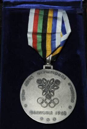 AGON SPORTSWORLD VERLAG am 27.11.2012 - Medaille zur X. Winterolympiade in Grenoble 1968