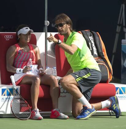 Heather Watson und Trainer Diego Veronelli Tennis - Dubai Tennis Championships 2015 - WTA Tennis Damen - - Dubai - - United Arab Emirates - 16 February 2015. Juergen Hasenkopf - Juergen Hase