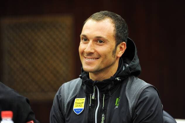 Ivan BASSO ( ITA Tinkoff Saxo ) auf der Pressekonferenz zur bevorstehenden Andalusien Rundfahrt - Ruta del Sol - Medienvertreter - Pressetermin - Mimik - Gestik - Emotionen - Querformat - quer - horizontal - Event Veranstaltung: Pressekonferenz - Vuelta a Andalusia - Ruta del Sol 2015 - Location Ort: PLaya Punta Umbria - Huelva - Spain - Spanien - Date Datum: 17.02.2015