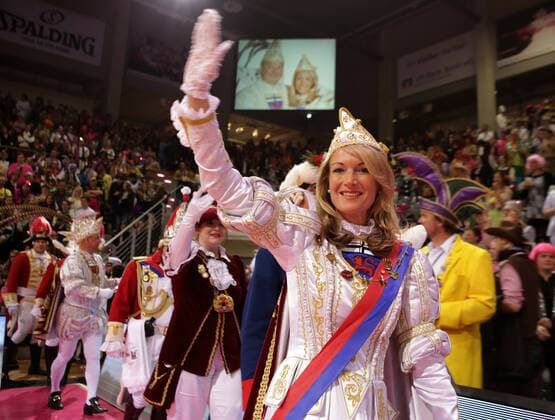 Karneval im Telekom Dome vor dem Spiel Telekom Baskets Bonn vs. BG Göttingen , hier: Prinzessin Bonna Nora I. , Hauptrunde 22.. Spieltag