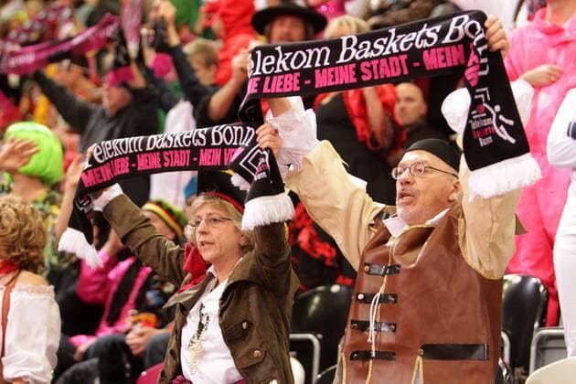 Karneval im Telekom Dome vor dem Spiel Telekom Baskets Bonn vs. BG Göttingen , Hauptrunde 22.. Spieltag