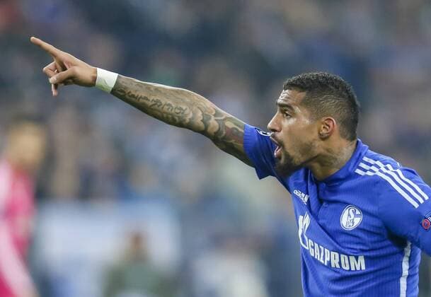 Kevin-Prince BOATENG, S04 9 gestikuliert und gibt Anweisungen, Aktion, Einzelbild, Gestik, Geste, Handbewegung, zeigen, deuten FC SCHALKE 04 - REAL MADRID 0-2 , Fussball UEFA Champions League, Achtelfinale, Gelsenkirchen, 18.02.2015 CL Saison 2014 2015,