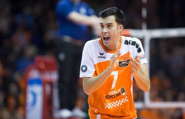 Berlin, Deutschland, 21.02.2015: Volleyball Bundesliga Saison 2014 2015 - BR Volleys - SWD Powervolleys Dueren Düren. Kawika Shoji (BR Volleys 7)
