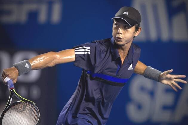 ACAPULCO, Feb. 25, 2015 -- Lu Yen Hsun returns the ball during the men s single at the Abierto Mexicano Telcel tennis tournament in Acapulco Feb. 25, 2015. (SP) ACAPULCO-TENNIS-OPEN AlejandroxAyala 