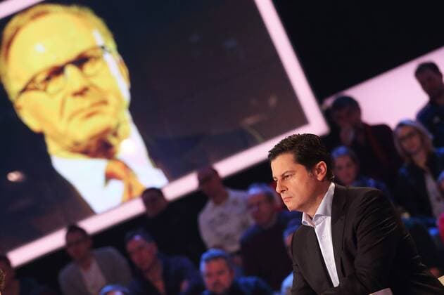 CHRISTIAN SEIFERT (Auf der Videowand: Karl-Heinz Rummenigge) DAS AKTUELLE SPORTSTUDIO ZDF MAINZ 
