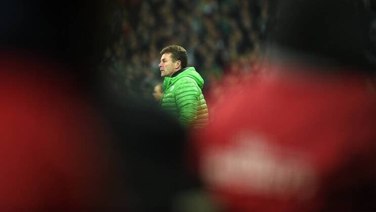 FUSSBALL 1. BUNDESLIGA SAISON 2014 2015 23. SPIELTAG SV Werder Bremen - VfL Wolfsburg 01.03.2015 Trainer Dieter Hecking (VfL Wolfsburg) 