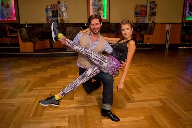 Montag 02.03.2015, Lets Dance, Fototermin mit Cathy Fischer (27, Model und Moderatorin, Verlobte von Mats Hummels ) und ihrem Tanzpartner Marius Iepure (32), DeFodi01001062827