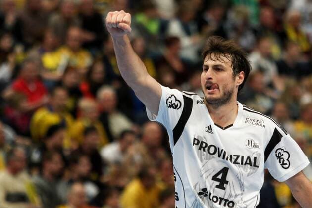Domagoj Duvnjak (RM RL, THW Kiel), Jubel, Torjubel, Torerfolg, celebrate the goal, goal, celebration, Jubel ueber das Tor, optimistisch, Action, Aktion, ballt die Faust, streckt die Zunge raus, Handball, DHB Pokal, Rhein-Neckar Löwen - THW Kiel, xozx