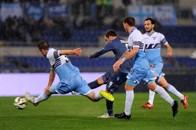 04.03.2015. Rome, Italy. Coppa Italia Semi Final. Lazio Rom vs SSC Neapel . Gonzalo Higuain with the shot on goal for Napoli xGiuseppexMaffiax  ActionPlus11602321