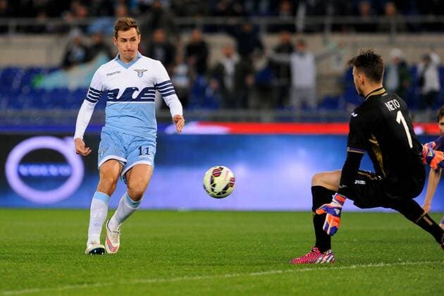 09.03.2015. Rome, Italy. Serie A Football. Lazio versus Fiorentina. Miroslav Klose attempts the shot on goal for Lazio xGiuseppexMaffiax  ActionPlus11603708