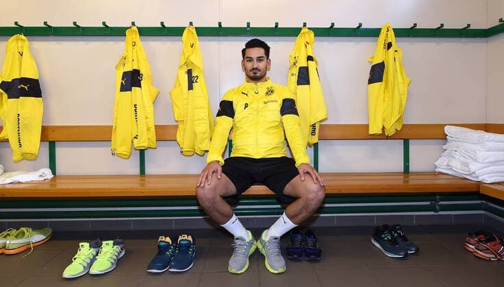 Freitag 01.08.2014, Saison 2014 2015, 1. Bundesliga, Trainingslager, TL, BV Borussia Dortmund in Bad Ragaz, Ilkay Guendogan (BVB) in der Umkleidekabine DeFodi01045006687