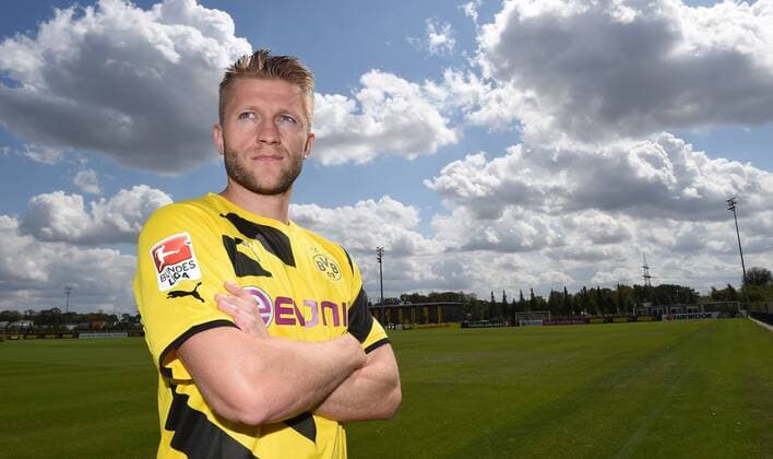 Montag 11.08.2014, Saison 2014 2015, 1. Bundesliga, Offizieller Fototermin BV Borussia Dortmund, Jakub BLASZCZYKOWSKI, KUBA (BVB), Portrait, halbe Figur, Himmel, Wolken DeFodi01045007401