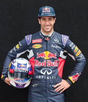 March 12, 2015: Daniel Ricciardo (AUS) 3 from the Infiniti Red Bull Racing team pose at the drivers photograph session at the 2015 Australian Formula One Grand Prix at Albert Park, Melbourne, Australia. Sydney Low Cal Media Formula One 2015: Australia âÄ Drivers Photos - ZUMAc04_