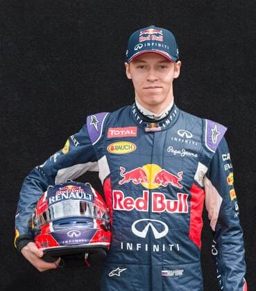 March 12, 2015: Daniil Kvyat (RUS) 26 from the Infiniti Red Bull Racing team pose at the drivers photograph session at the 2015 Australian Formula One Grand Prix at Albert Park, Melbourne, Australia. Sydney Low Cal Media Formula One 2015: Australia âÄ Drivers Photos - ZUMAc04_