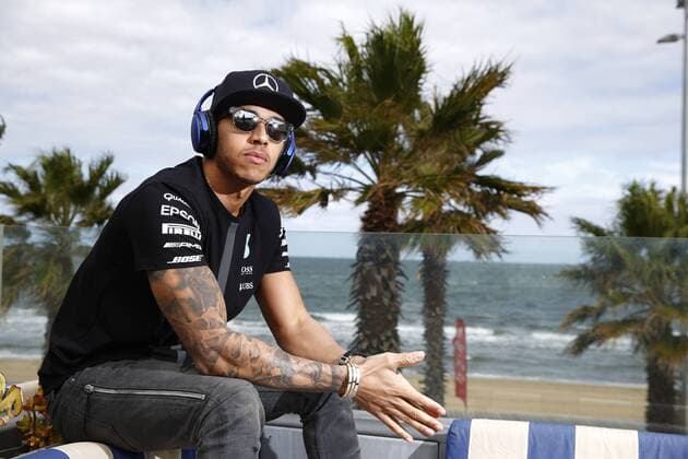 Motorsports: FIA Formula One World Championship WM Weltmeisterschaft 2015, Grand Prix of Australia, 44 Lewis Hamilton (GBR, Mercedes AMG Petronas Formula One Team), xHOCHxZWEIx