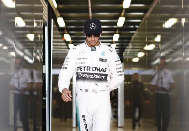 Motorsports: FIA Formula One World Championship WM Weltmeisterschaft 2015, Grand Prix of Australia, 44 Lewis Hamilton (GBR, Mercedes AMG Petronas Formula One Team), xHOCHxZWEIx