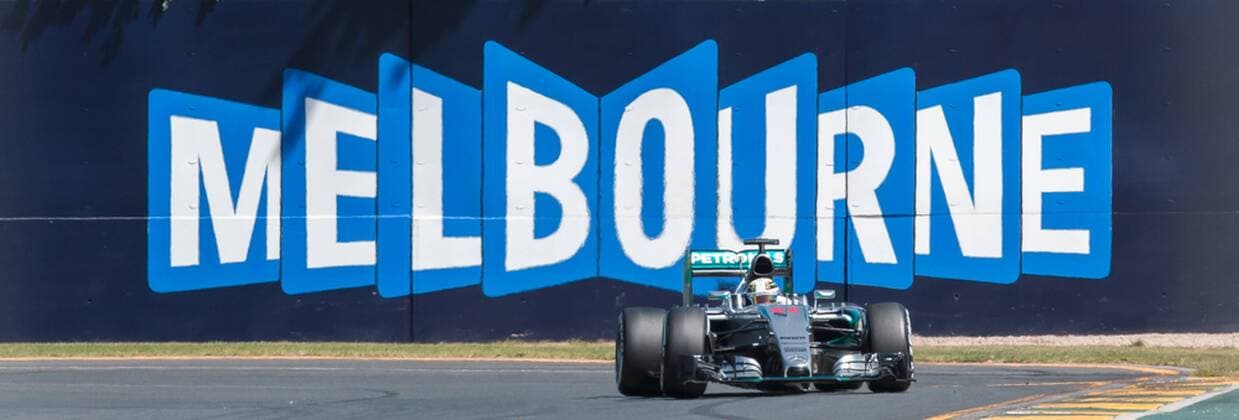 March 13, 2015: Lewis Hamilton (GBR) 44 from the Mercedes AMG Petronas F1 Team rounds turn 3 at the 2015 Australian Formula One Grand Prix at Albert Park, Melbourne, Australia. Sydney Low Cal Media Formula One 2015: Australia MAR 13 - ZUMAc04_