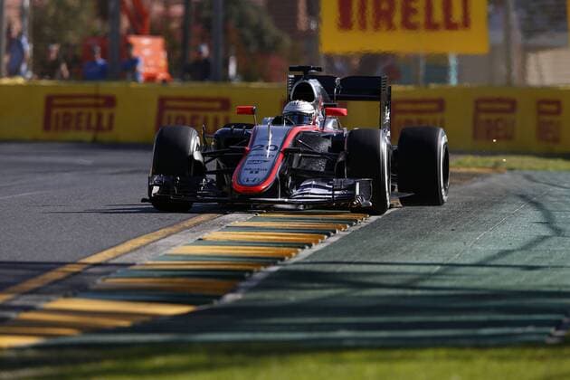Motorsports: FIA Formula One World Championship WM Weltmeisterschaft 2015, Grand Prix of Australia, 20 Kevin Magnussen (McLaren), xHOCHxZWEIx