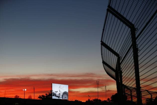 Motorsports: FIA Formula One World Championship WM Weltmeisterschaft 2015, Grand Prix of Australia, sunset at Albert Park xHOCHxZWEIx