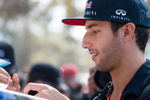 March 14, 2015: Daniel Ricciardo (AUS) 3 from the Infiniti Red Bull Racing team signs autographs for fans at the 2015 Australian Formula One Grand Prix at Albert Park, Melbourne, Australia. Sydney Low Cal Media Formula One 2015: Australia MAR 14 - ZUMAc04_