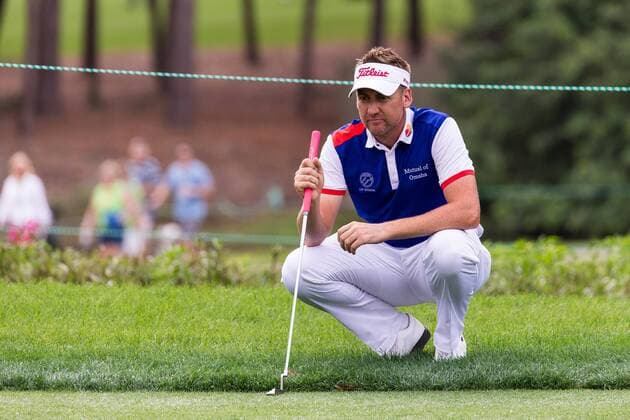3 13 2015 - Palm Harbor FL, USA - Ian Poulter tries to read the green 1st hole at the Innisbrook Resort (Copperhead) in Palm Harbor FL. DelMecum Cal Media PGA Golf Herren Golf 2015: Valspar Championship Round 2 MARCH 13 - ZUMAc04_