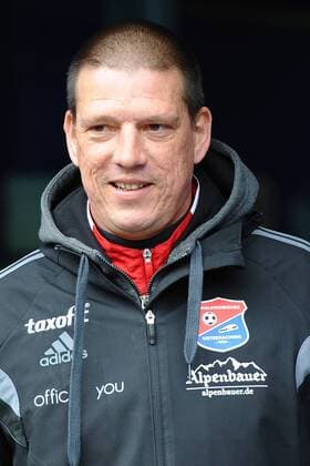 Fußball 3. Liga 29. Spieltag MSV Duisburg - SpVgg Unterhaching am 14.03.2015 in der Schauinsland-Reisen-Arena in Duisburg Christian Ziege ( Unterhaching )