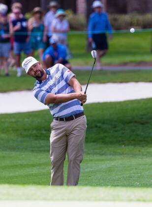 3 14 2015 - Palm Harbor FL, USA - Ryan Moore with a long chip shot onto the green of the 1st hole at the Innisbrook Resort (Copperhead) in Palm Harbor FL. DelMecum Cal Media PGA Golf Herren Golf 2015: Valspar Championship Round 3 MARCH 14 - ZUMAc04_